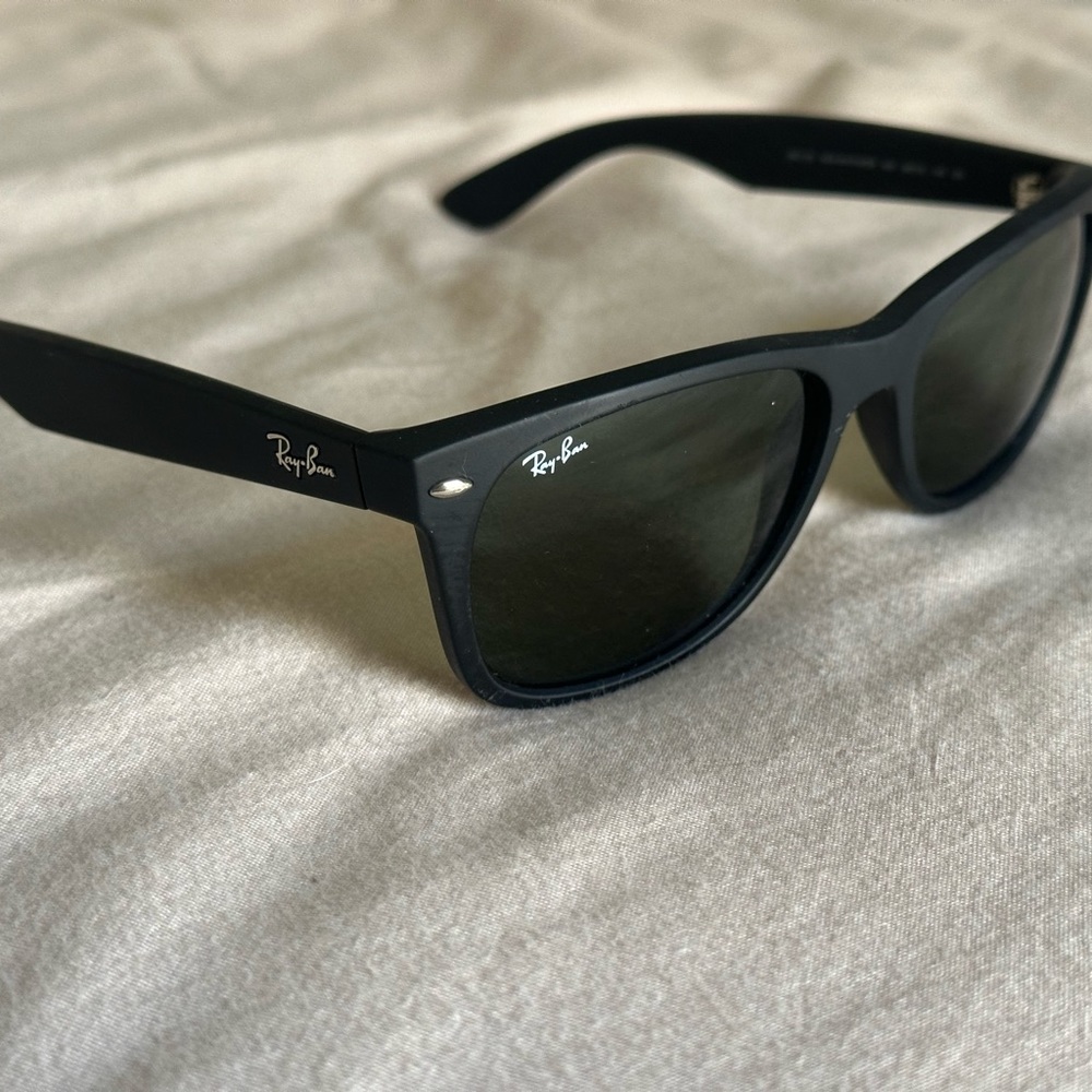 Ray-Ban New Wayfarer Matte Black